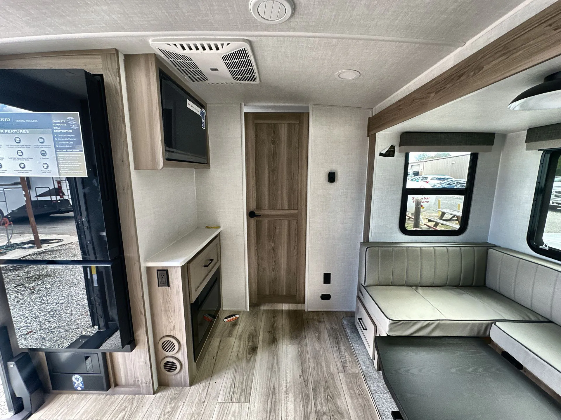 2026 Forest River Rockwood Mini Lite 2506FK - Photo 4