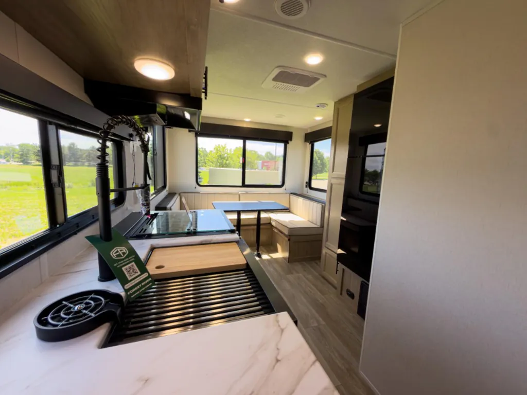 2027 Forest River Cherokee Grey Wolf 20RDSE, Photos photo 34