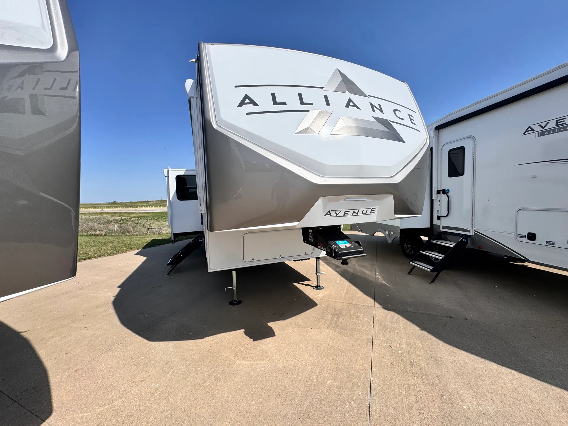 2026 Alliance RV Avenue 29RL - Photo 4