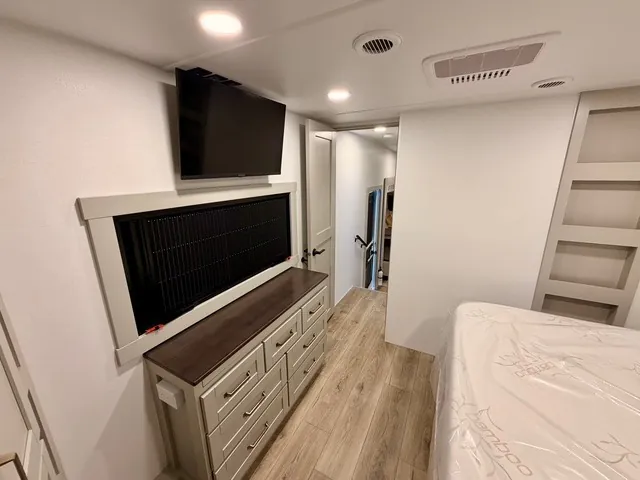 2026 Brinkley Model Z 3515, Photos photo 34
