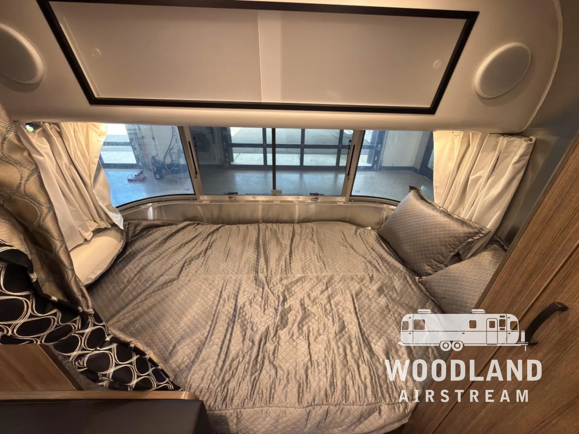 2023 Airstream Caravel 20FB - Photo 4