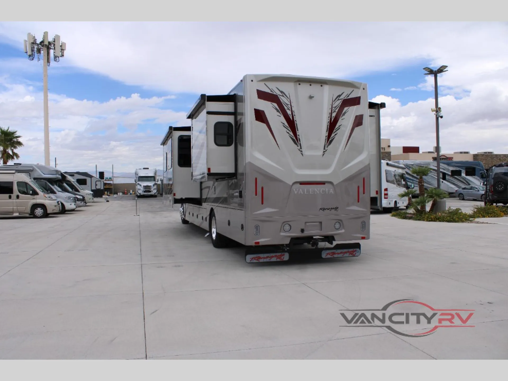2027 Renegade RV Valencia 39FW - Photo 4