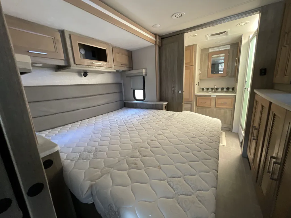 2021 Coachmen Sportscoach SRS 365RB, Photos photo 15
