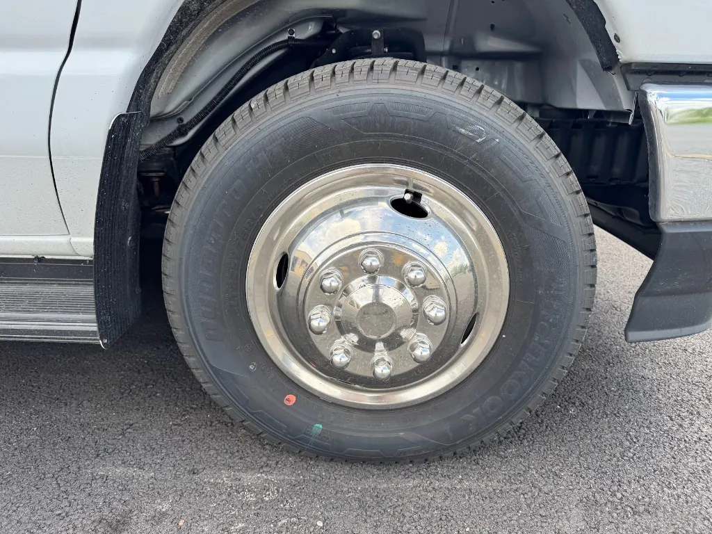 2026 Nexus Triumph 32T, Photos photo 17
