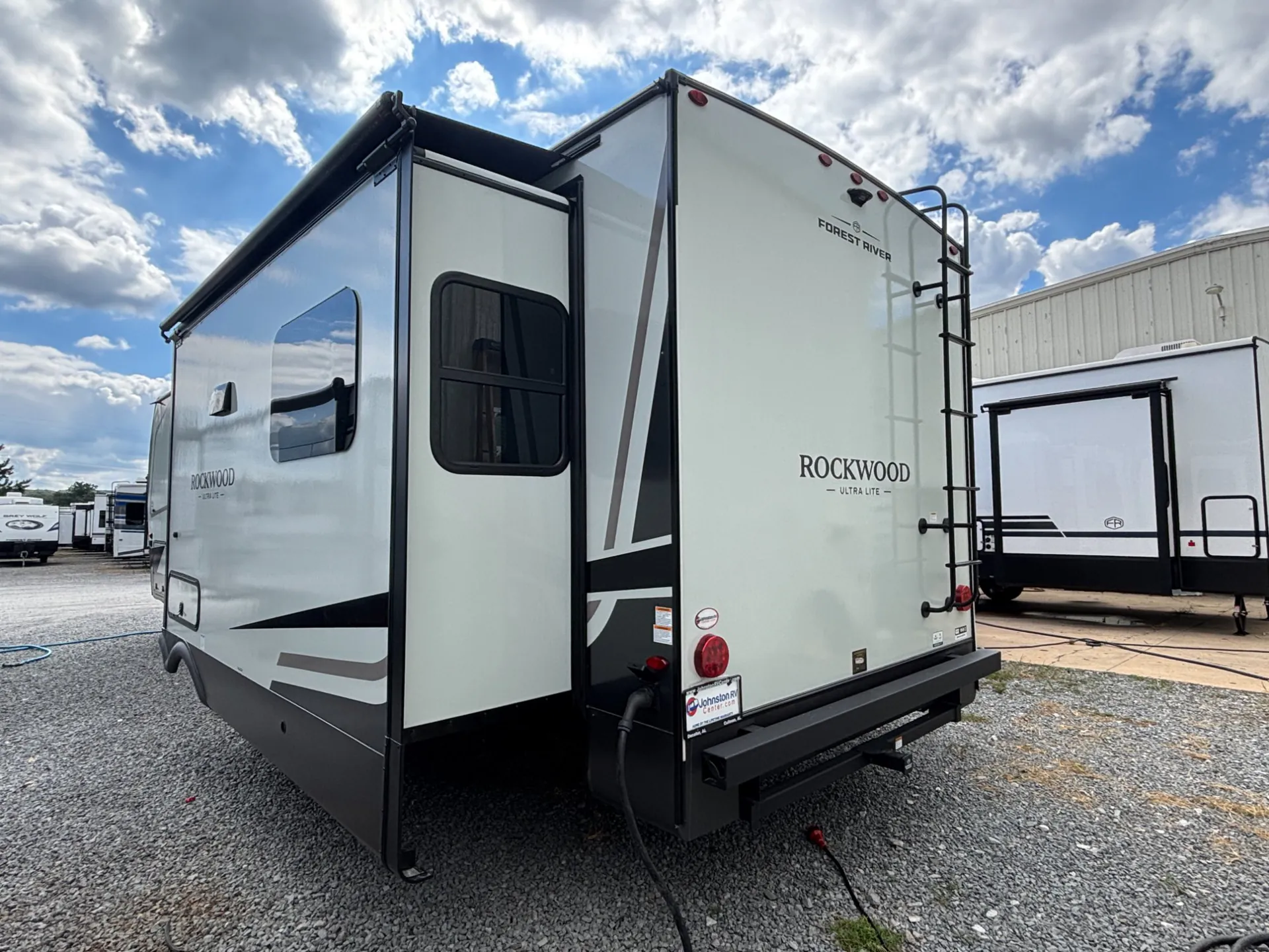 2027 Forest River Rockwood Ultra Lite 2921RL — Photo 7