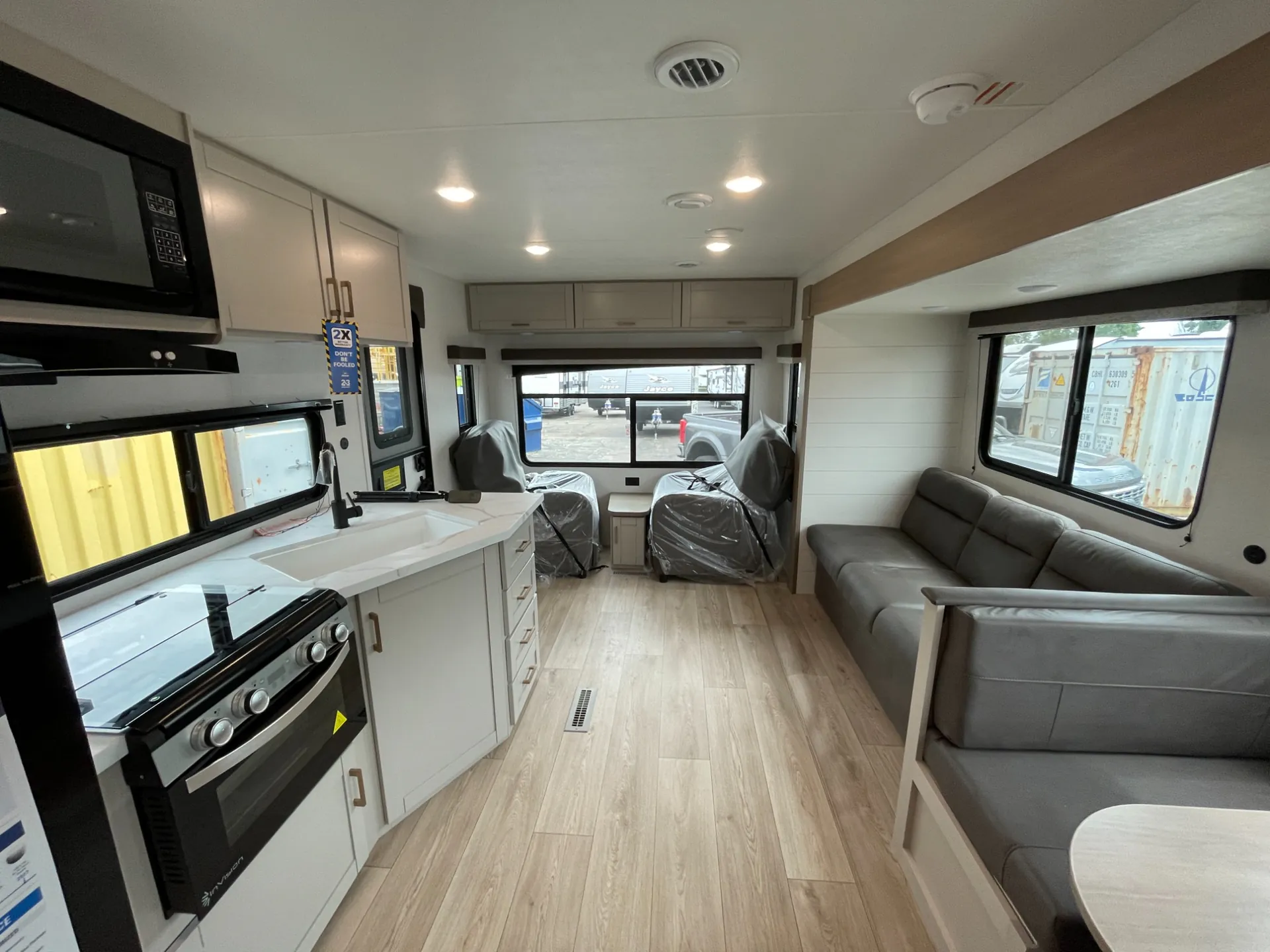 2027 Jayco Jay Flight 262RLS - Photo 3