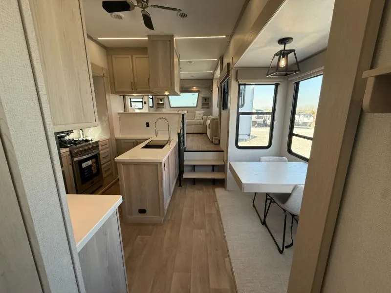 2026 Palomino Puma Mesa 389FLH - Photo 4