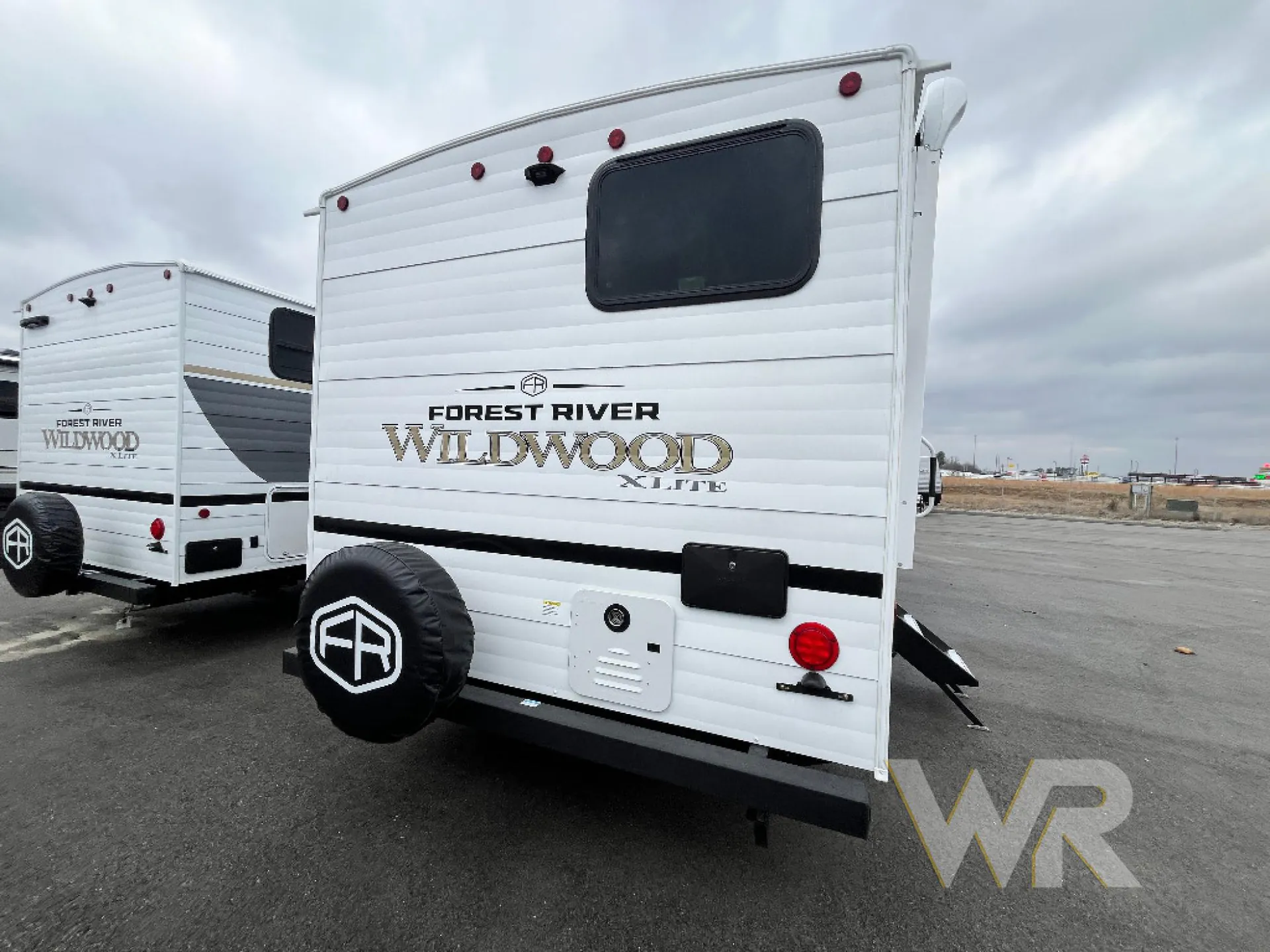 2026 Forest River Wildwood 26ICE — Photo 5