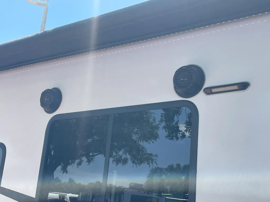 2023 Coachmen Freedom Express Ultra Lite 274RKS, Photos photo 31