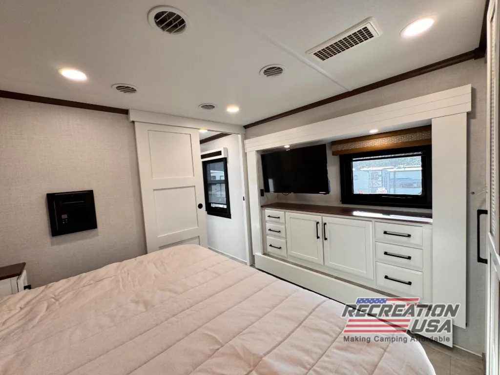 2025 Forest River RiverStone 421FK, Photos photo 33