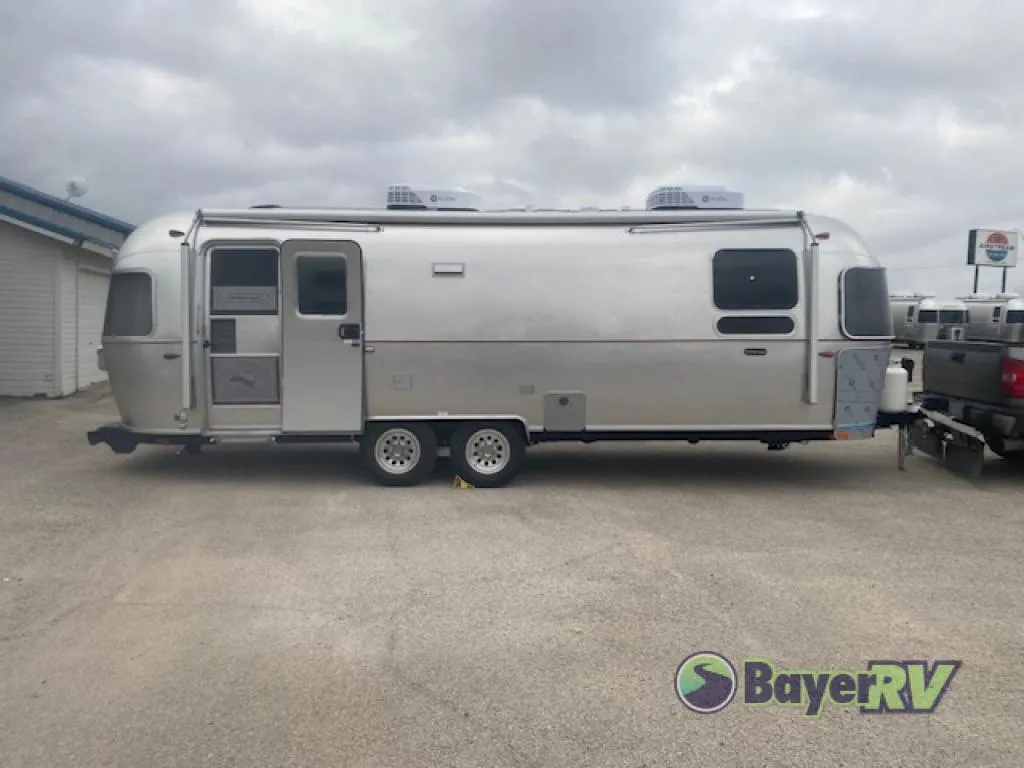 2026 Airstream Stetson + 6666 Special Edition Queen Bed - Main photo