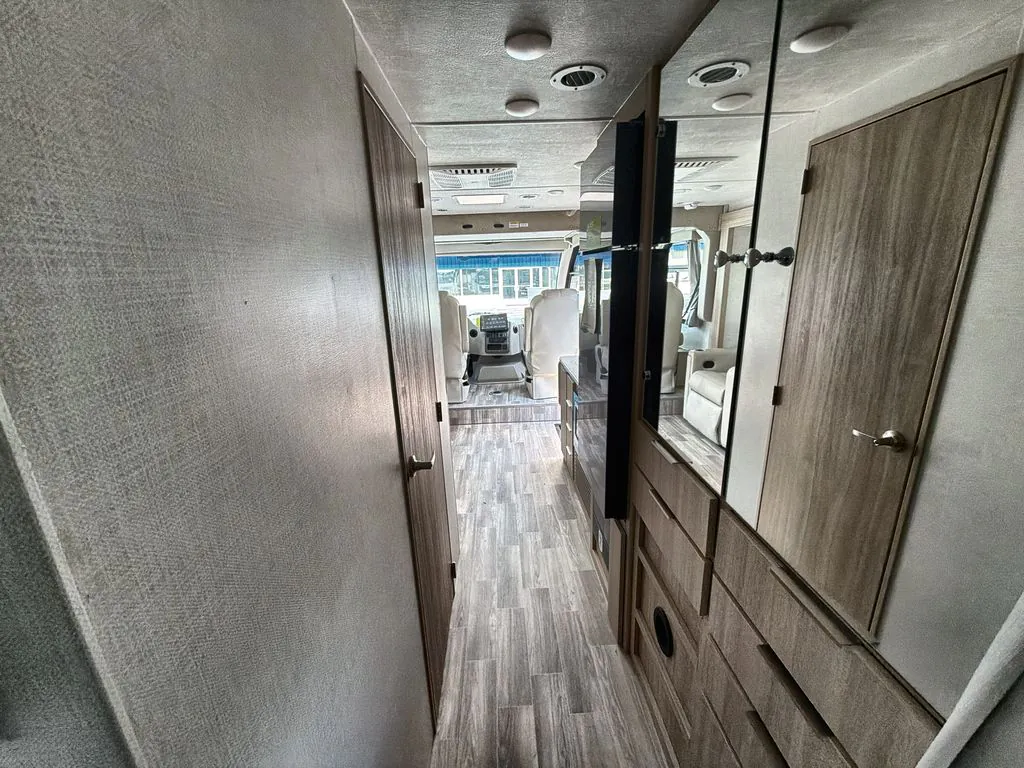 2026 Thor Motor Coach Axis 26.2, Photos photo 28