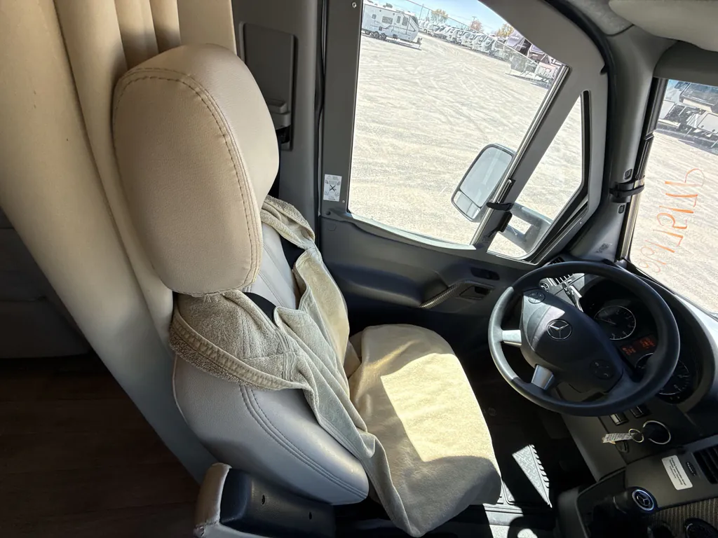 2019 Tiffin Wayfarer 25 QW, Photos photo 23