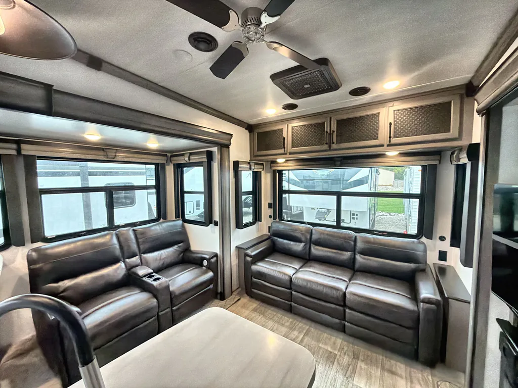 2022 Keystone Montana 3231CK, Photos photo 12
