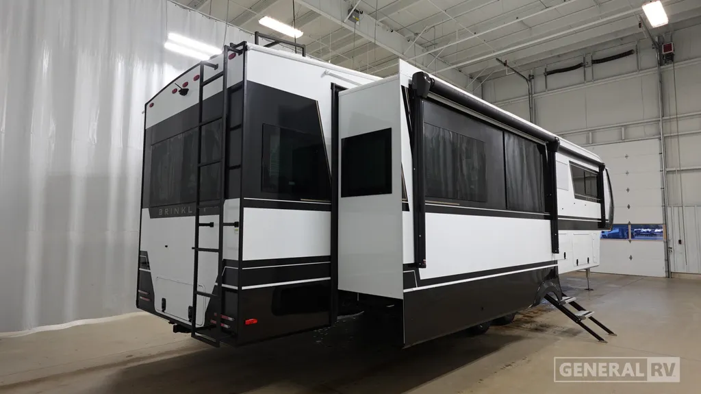 2026 Brinkley Model Z 3610, Photos photo 7