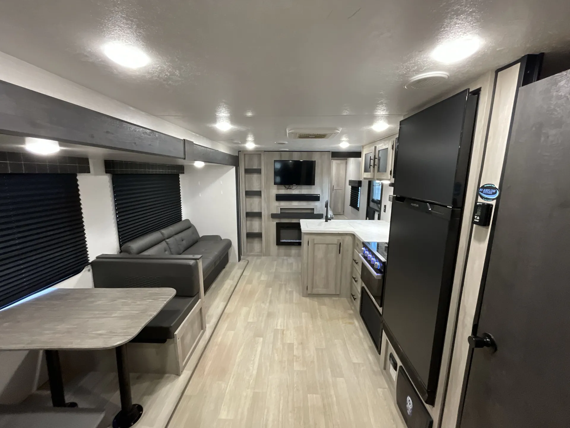 2024 K-Z Rv Sportsmen Se 261BHKSE — living area main