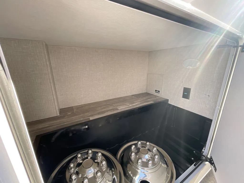 2024 Thor Motor Coach Geneva 31VT - Photo 4