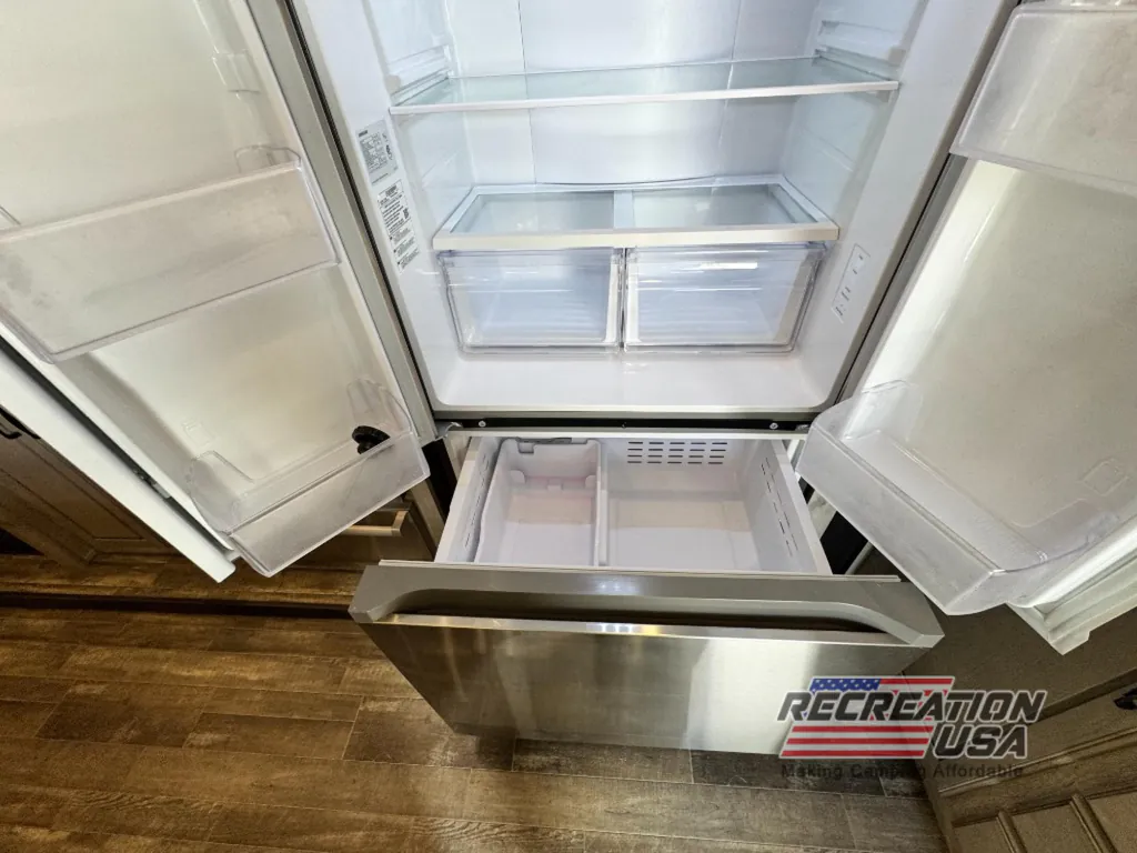 2023 Keystone Avalanche 390DS, Photos photo 21
