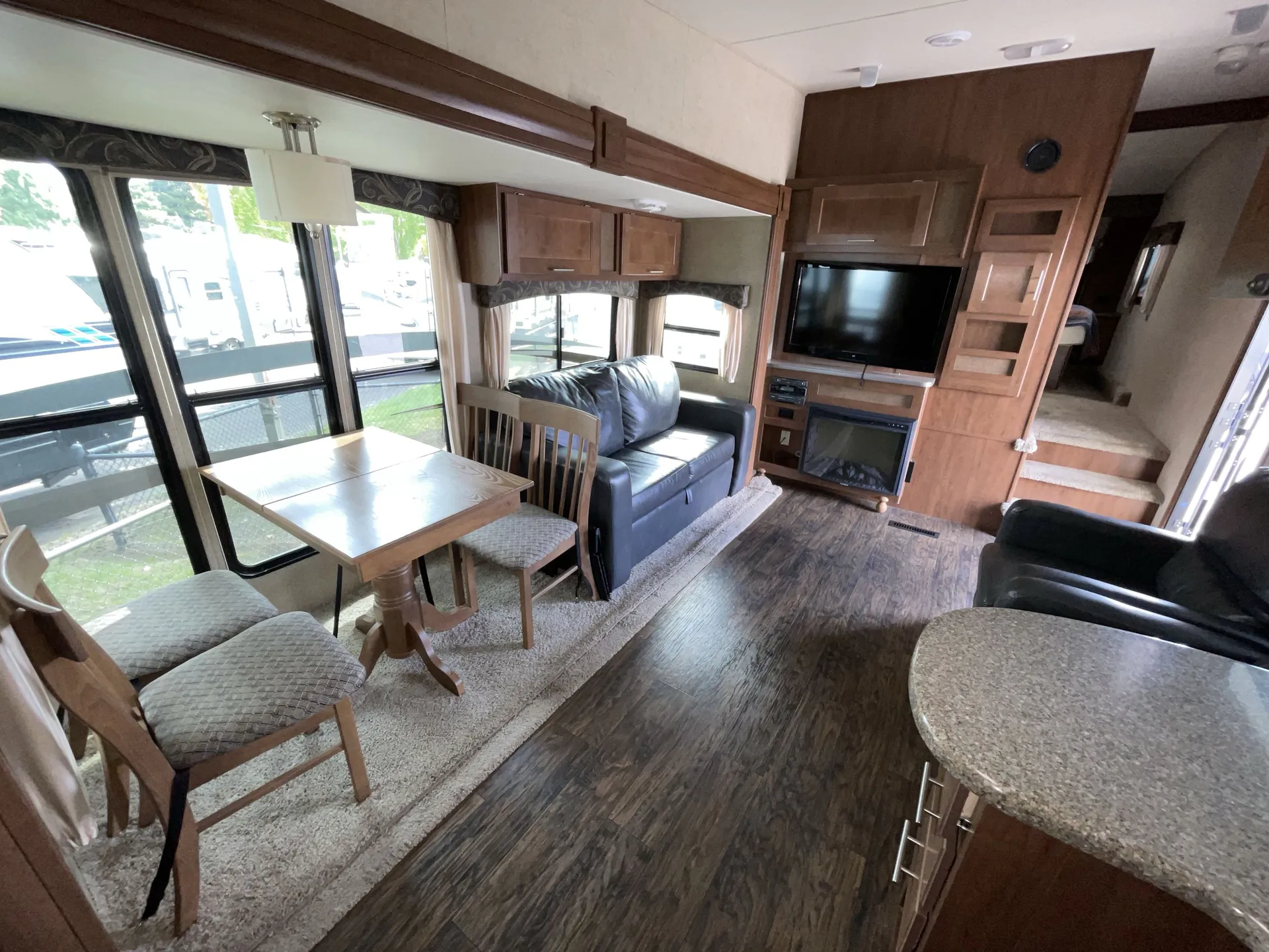 2015 Forest River Wildcat Maxx 282RKX — living area main