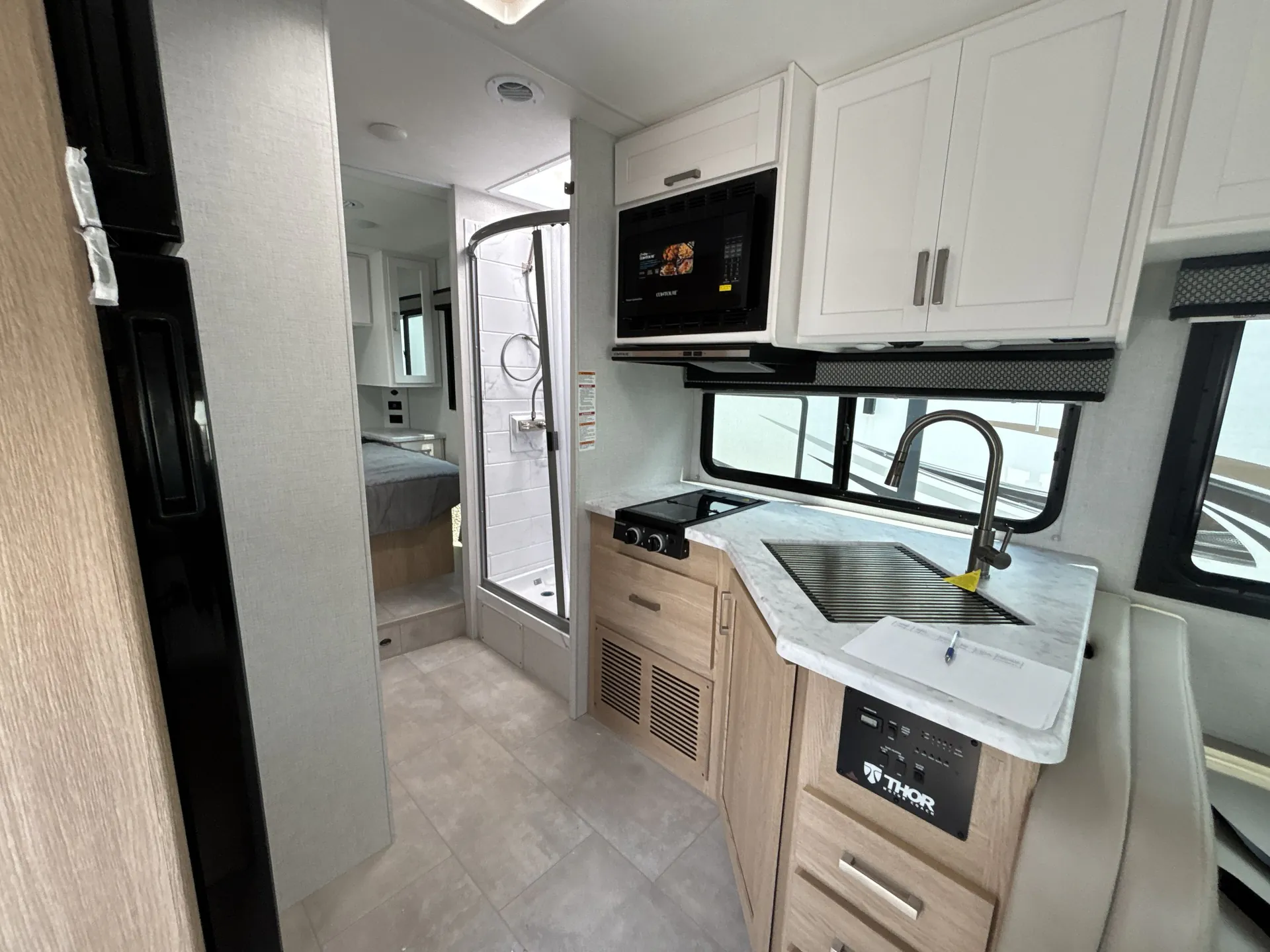 2026 Thor Motor Coach Freedom Elite 28HZ — living area main