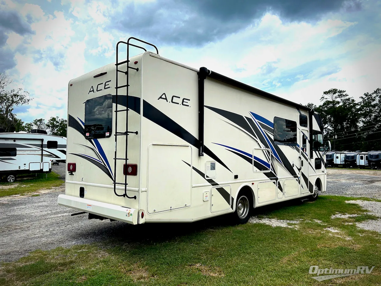 2022 Thor Motor Coach A.C.E 29.5 - Photo 3