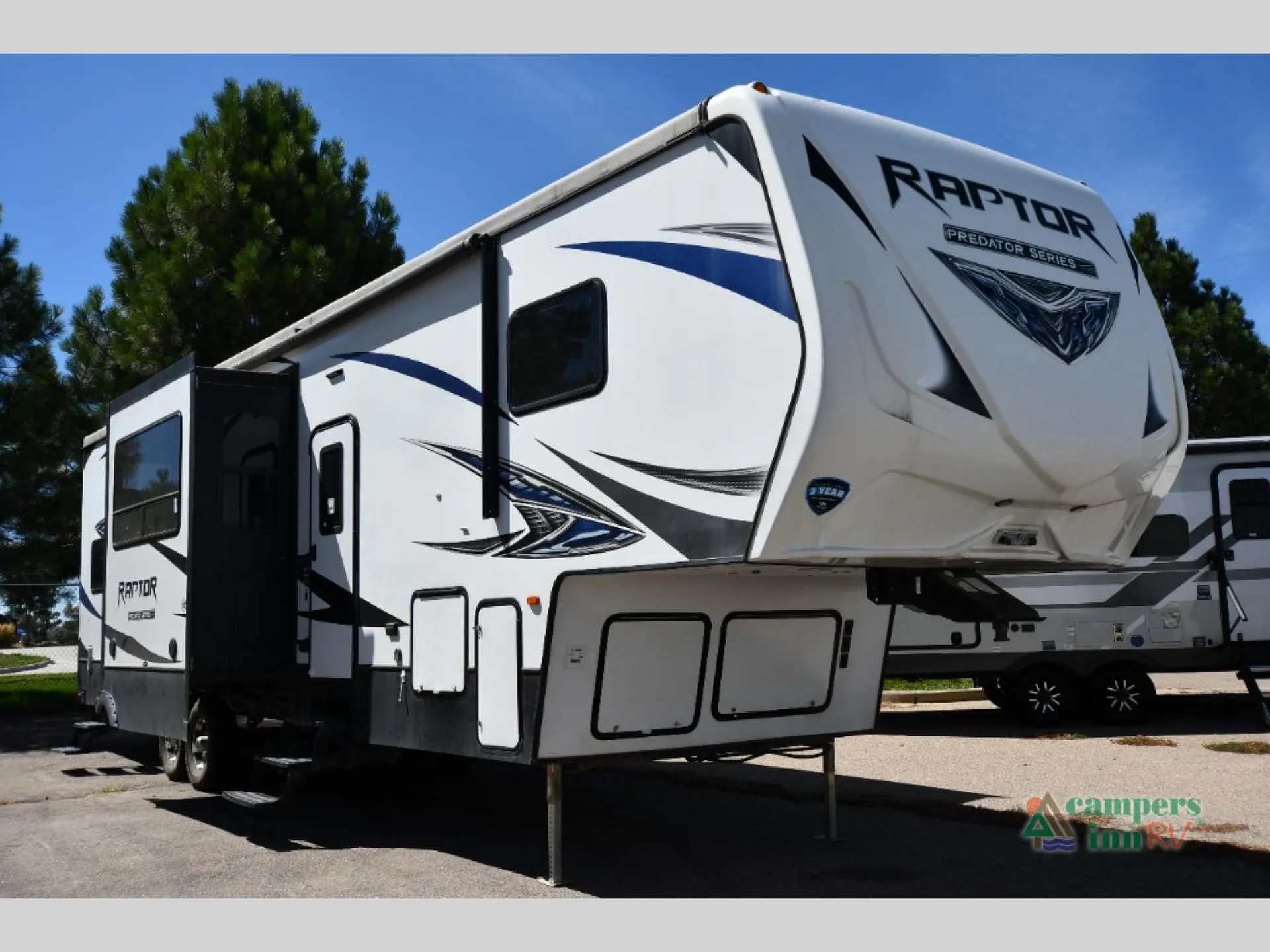 2018 Keystone Raptor 351 - Photo 2