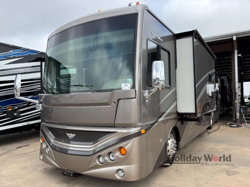 2014 Fleetwood Expedition 38B - Photo 2