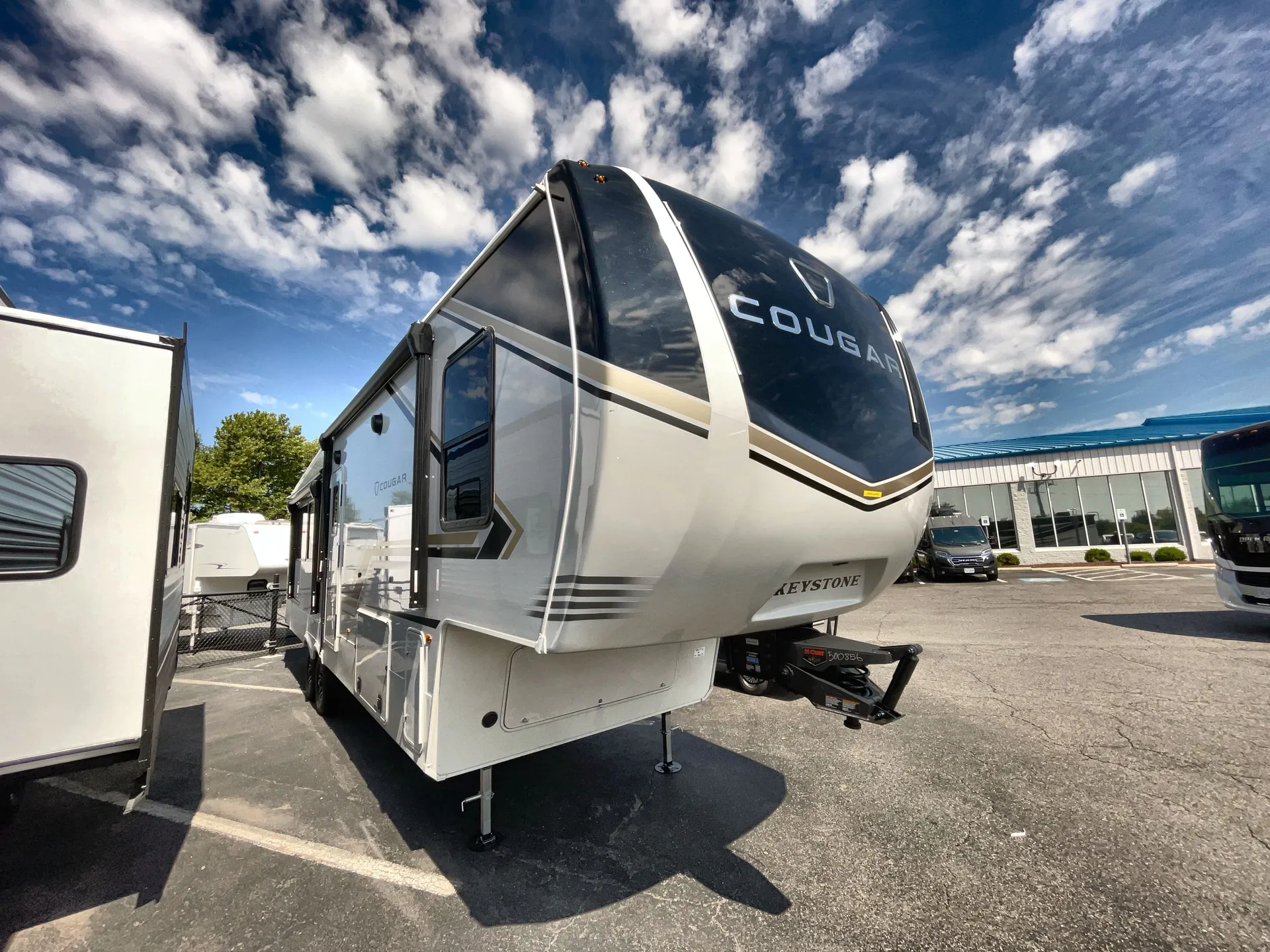 2027 Keystone Cougar 316RLS - Photo 2