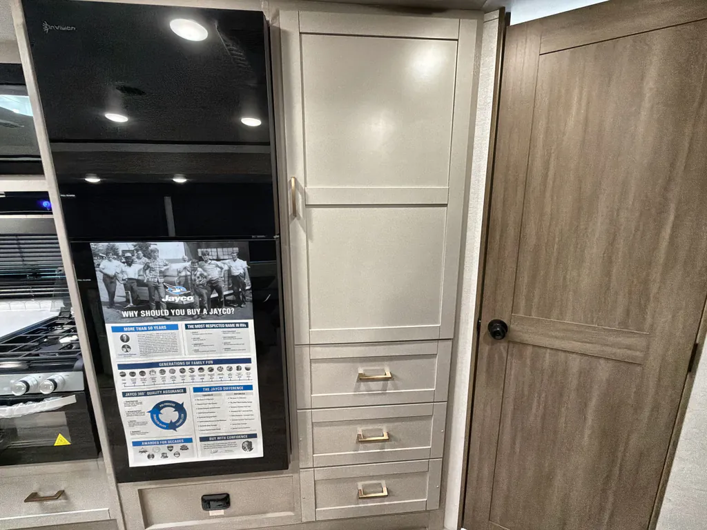 2027 Jayco Jay Feather 29BHB, Photos photo 9