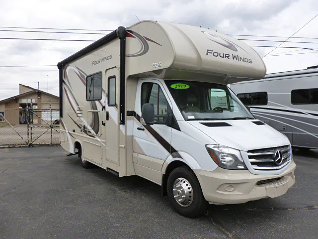 2019 Thor Motor Coach Four Winds Sprinter 24BL - Photo 2