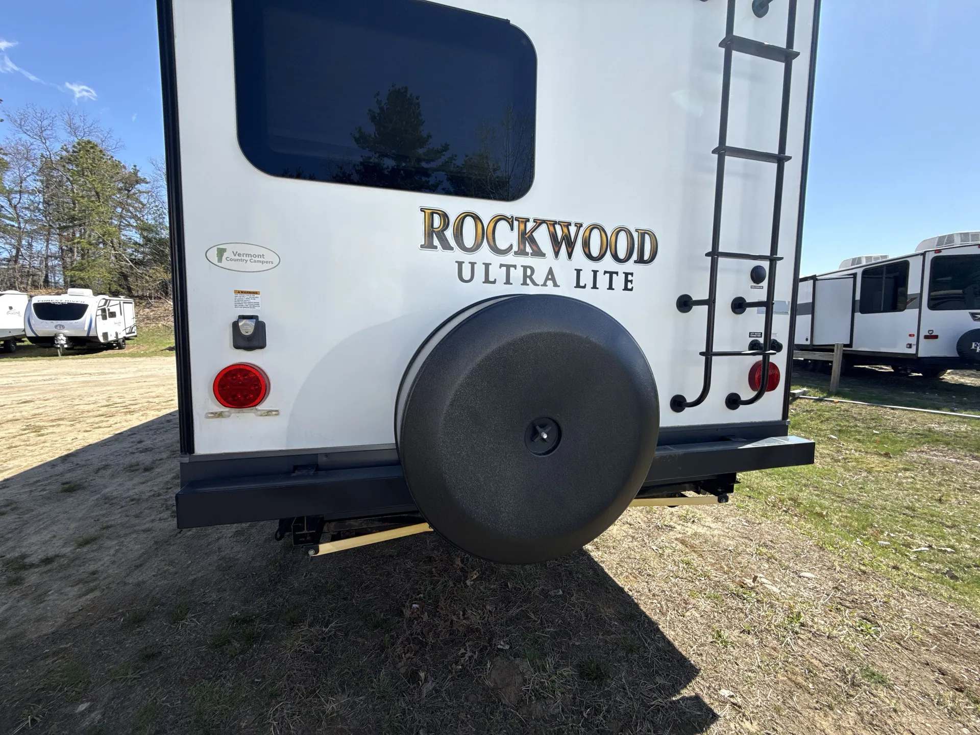 2019 Forest River Rockwood Ultra Lite 2608BS — living area main