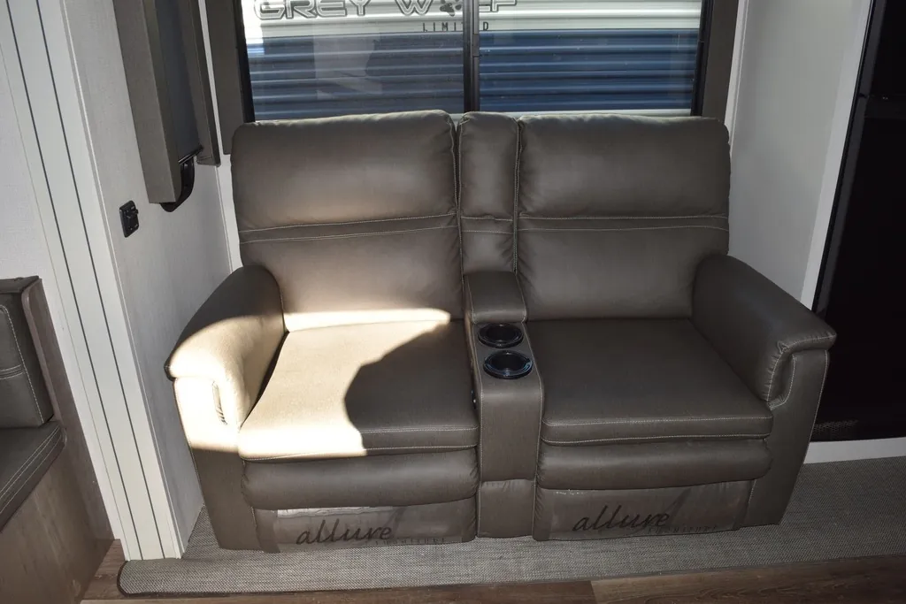 2022 Keystone Cougar Half-Ton 30BHS, Photos photo 15