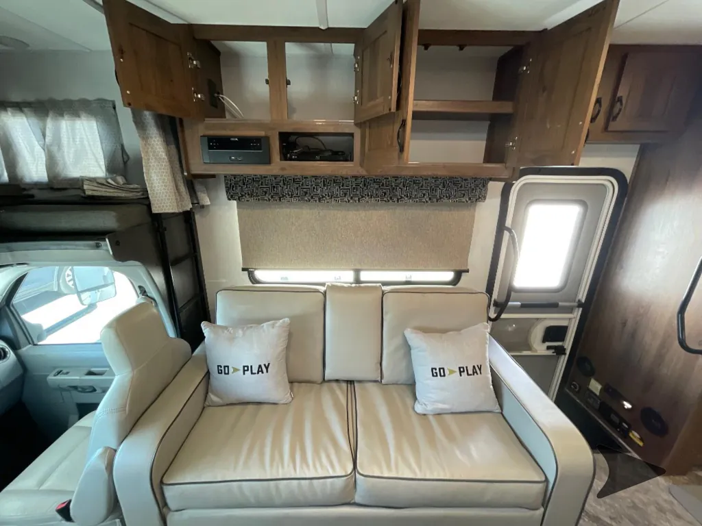 2020 Forest River Sunseeker 3040DS, Photos photo 18
