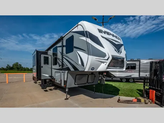 2016 Keystone Impact 361 — Photo 1