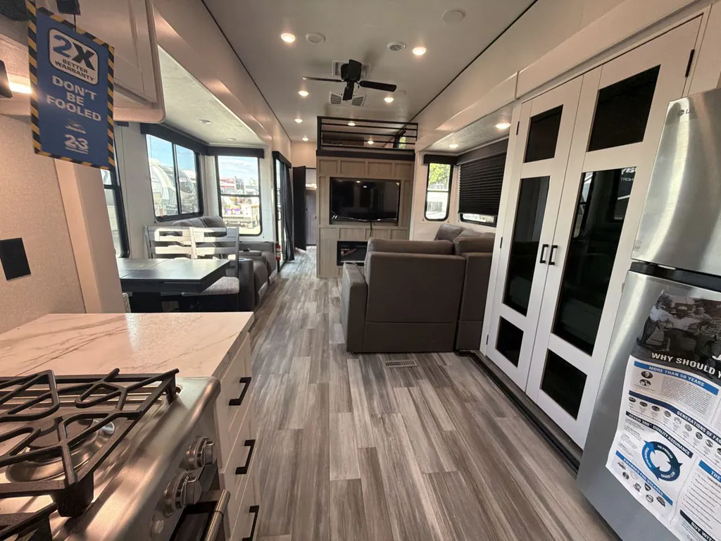2026 Jayco Jay Flight Bungalow 404LOFT DS, Photos photo 14