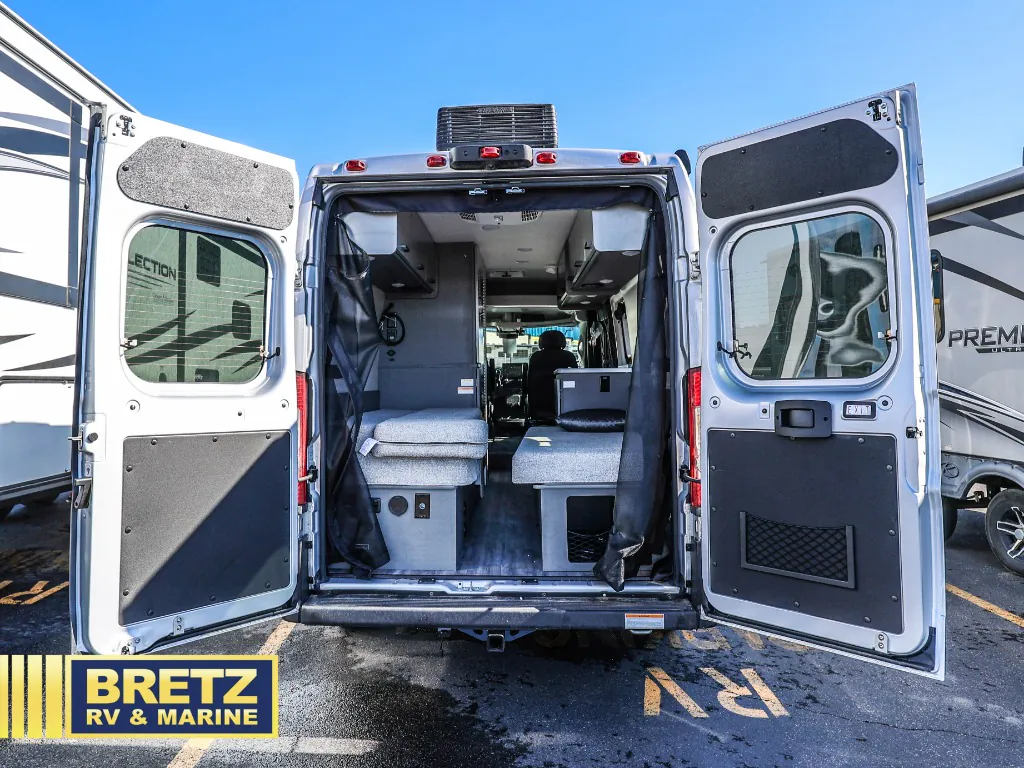 2026 Thor Motor Coach Tellaro 20U, Photos photo 8