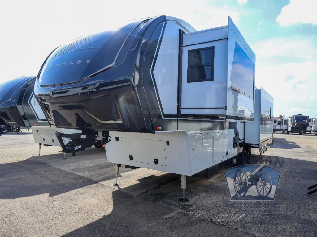 2026 Brinkley Model Z 3600, Photos photo 5