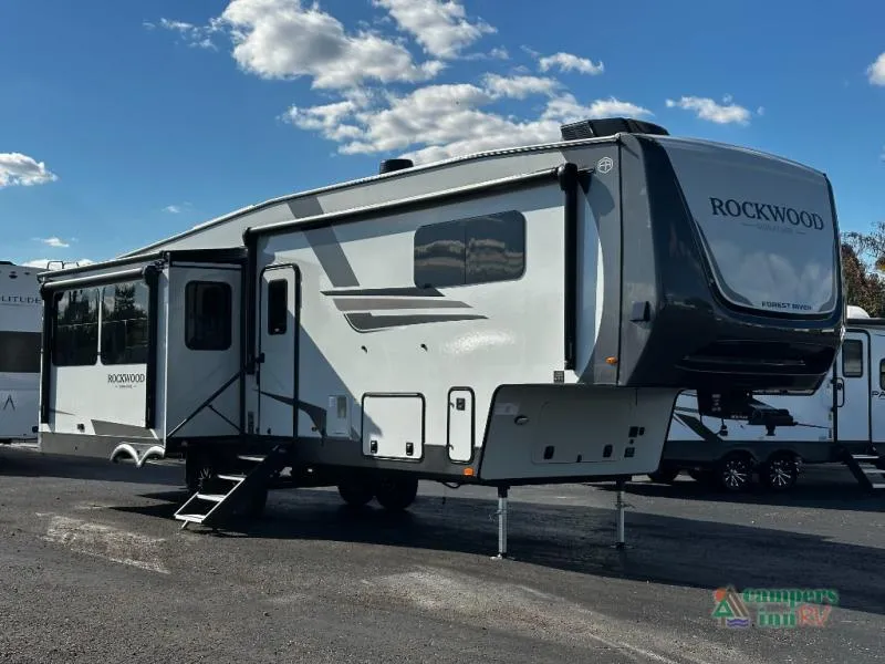2026 Forest River Rockwood Signature 361RL - Photo 2