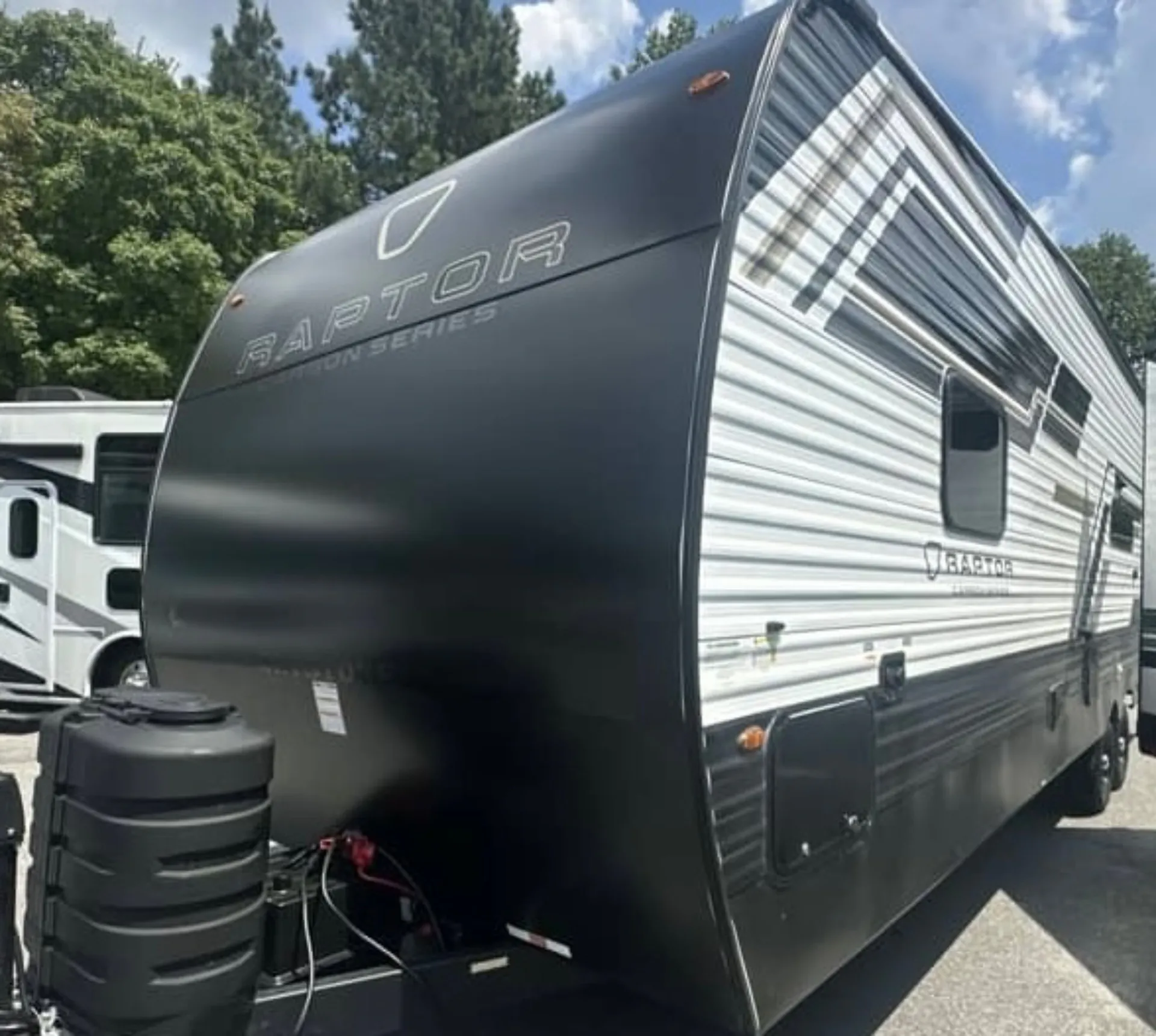 2024 Keystone Carbon Aluminum 29WFO dealer photo 1 from Camping World