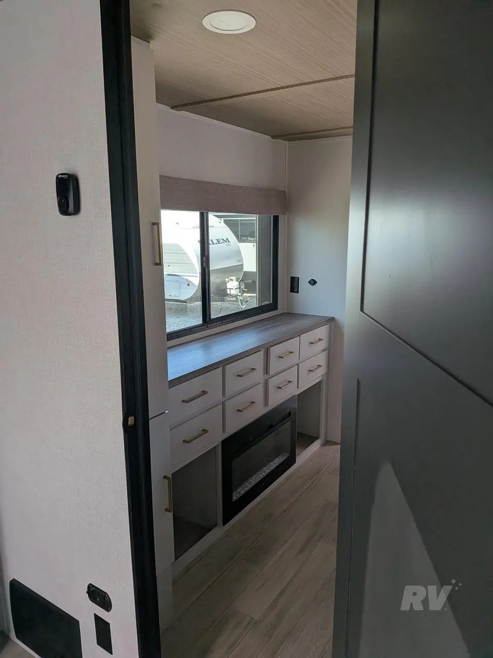 2026 Forest River Vibe Extreme Lite 2500FIK, Photos photo 14