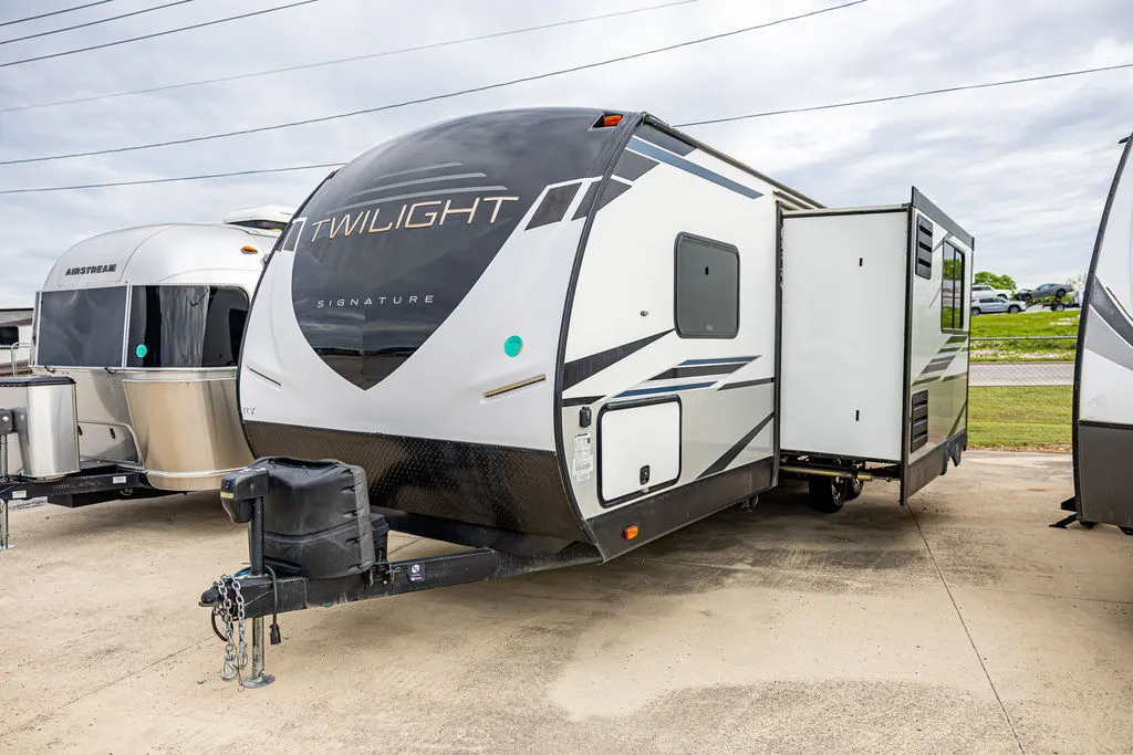 2022 Cruiser RV Twilight 2580 - Main photo