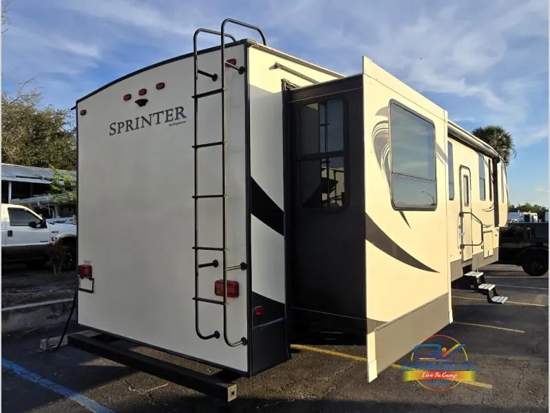 2017 Keystone RV Sprinter 353FWCEN - Photo 3