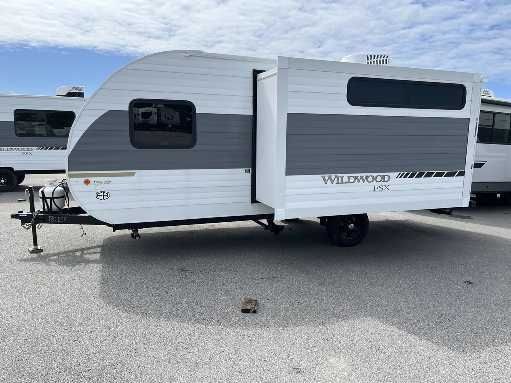 2026 Forest River Wildwood FSX 180ICE, Photos photo 6