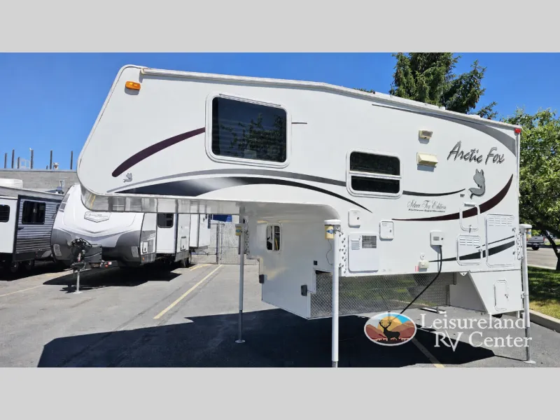 2008 Northwood Arctic Fox Camper 811 - Photo 4