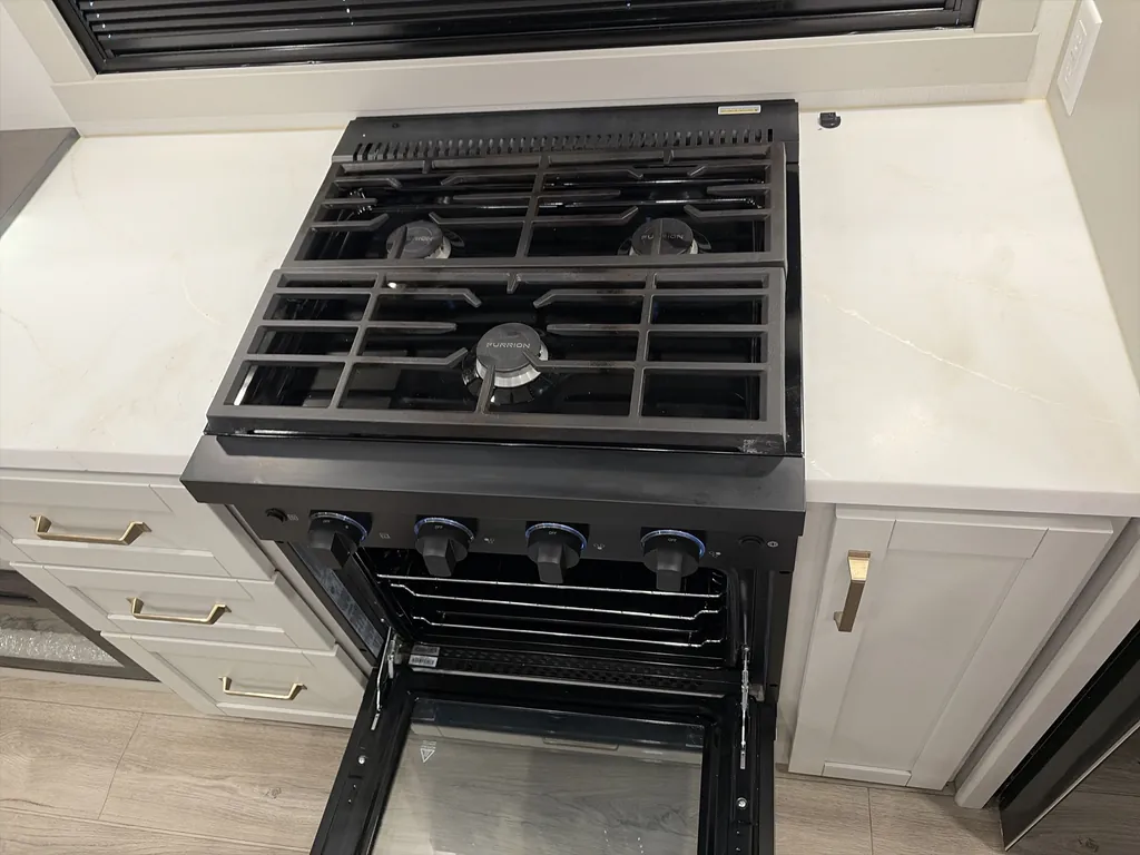2025 Brinkley Model Z 3610, Photos photo 11