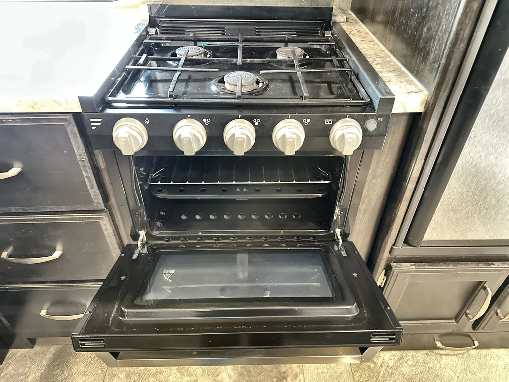 2019 Grand Design Imagine 2800BH, Photos photo 11