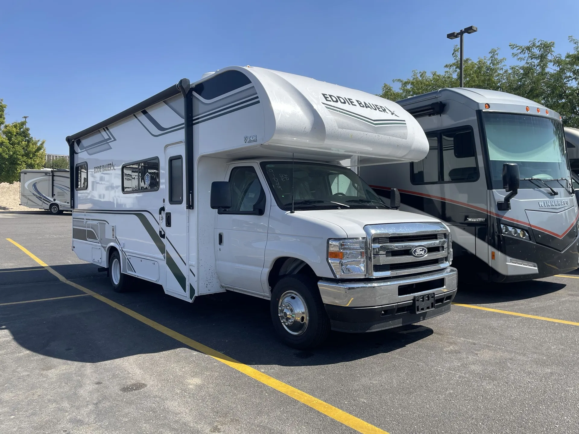 2026 Thor Motor Coach Freedom Eddie Bauer 26ED - Photo 2