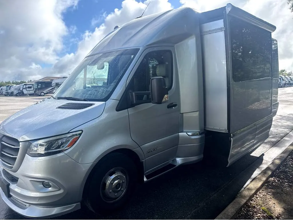 2023 Airstream Atlas Atlas - Photo 2