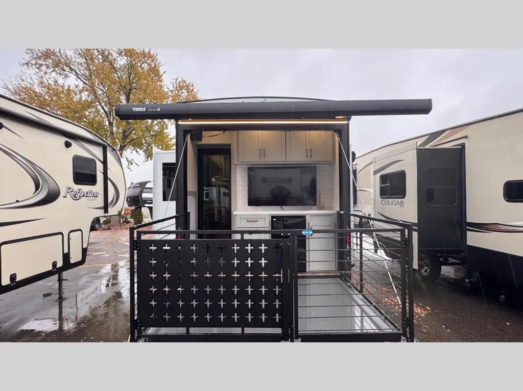 2025 Brinkley Model Z 3400, Photos photo 6