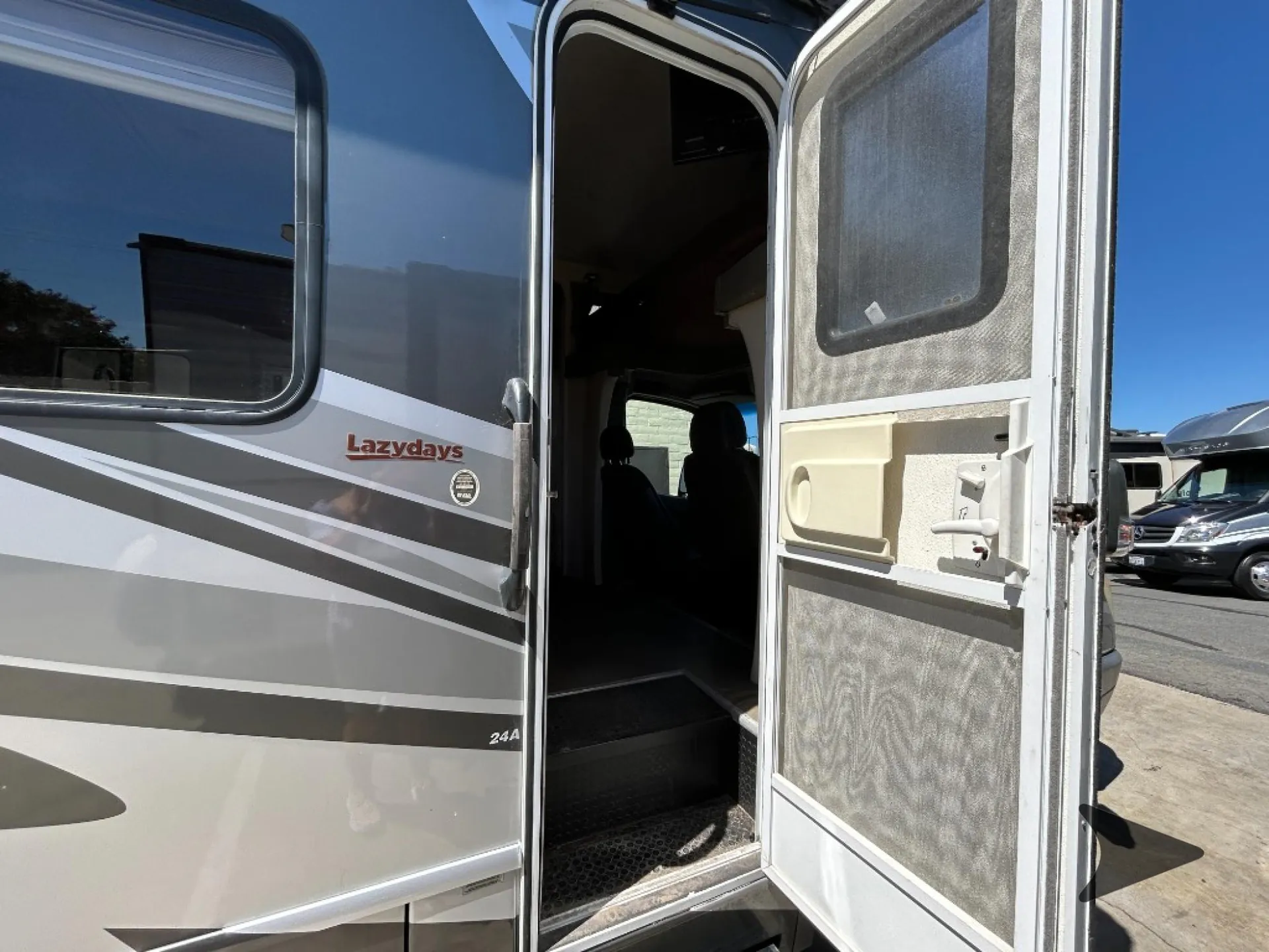 2009 Fleetwood Pulse 24A - Photo 4